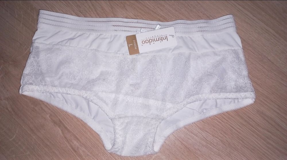 NOWE figi majtki białe koronka 40