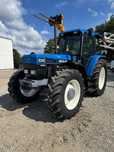 New Holland ford 8340  sprowadzony 120km case 40km h klimatyzacja