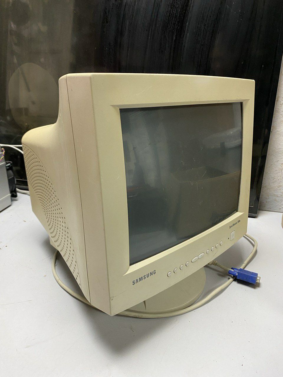 Старый монитор Samsung 550S