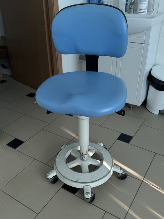 Крісло вертушка Німеччина