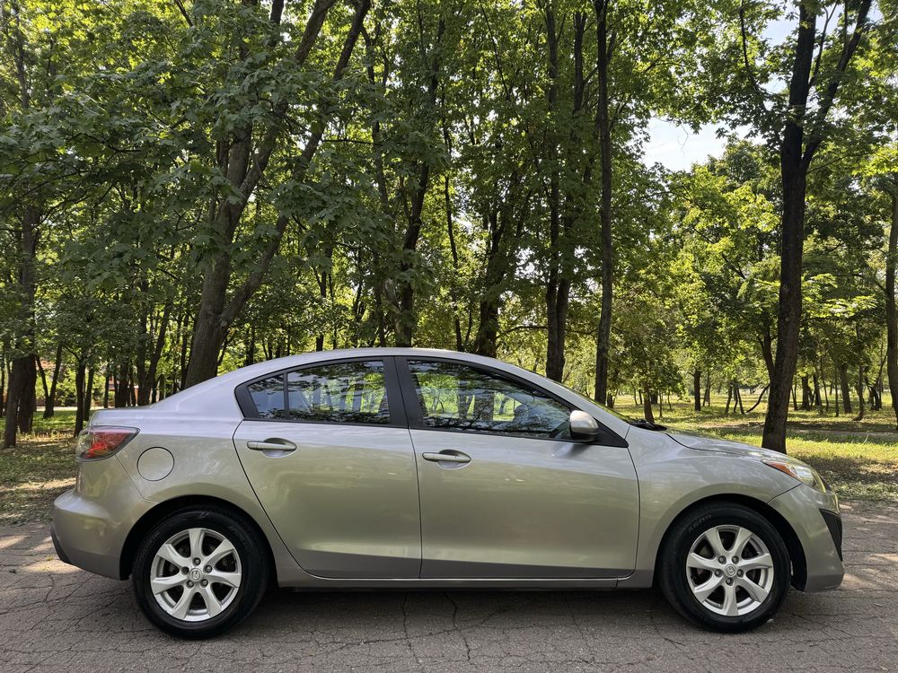 Mazda 3 2010 2.0 автомат