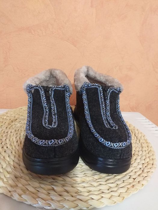 Бурки, бабуші, тапці. Розмір 37, 38, 39, 40, 41, 42.