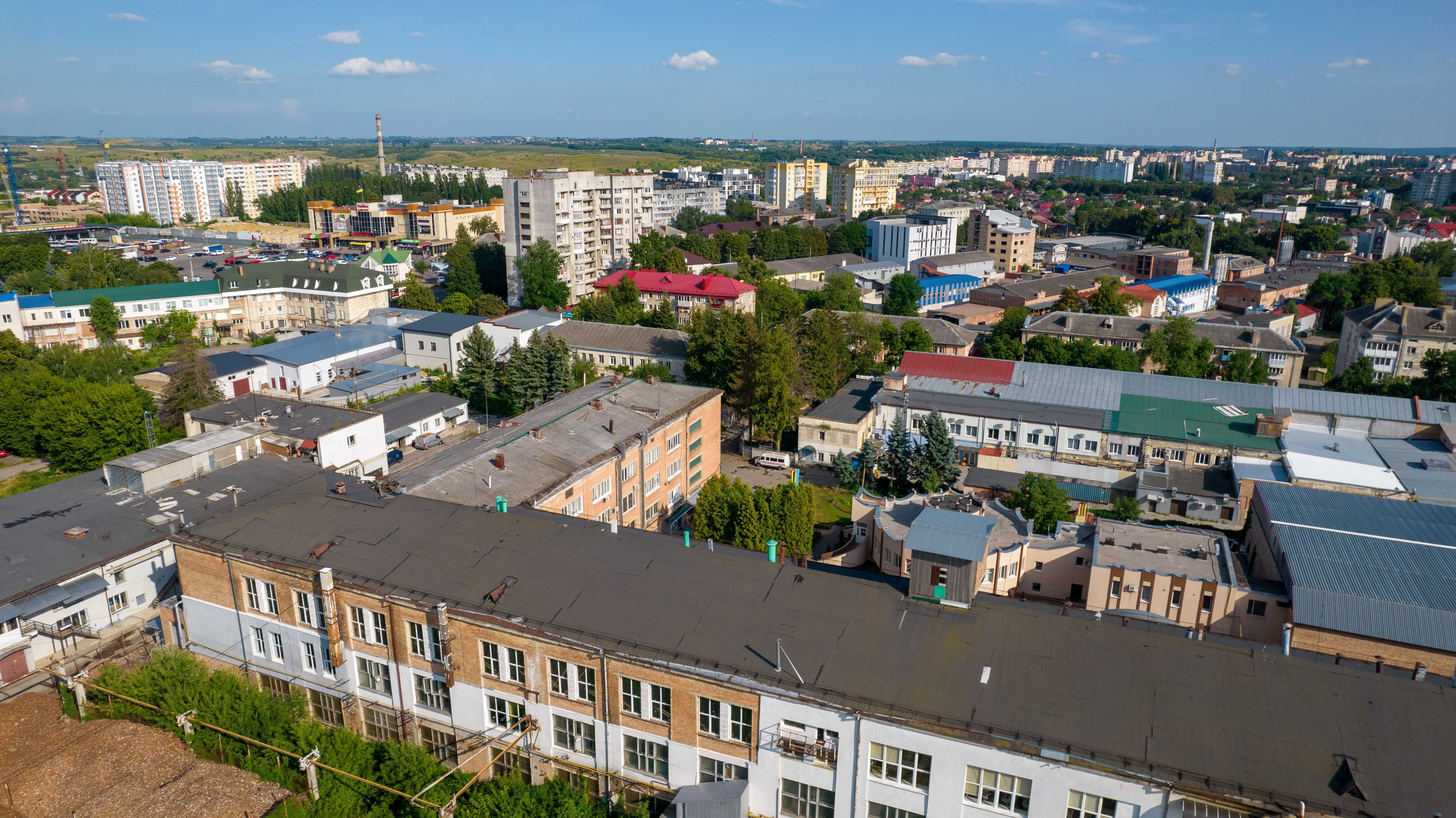 Продам приміщення Чайка 300 метрів 177$ за м2 Газотрон 676м2