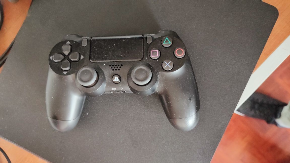 Play station 4 500GB good condition