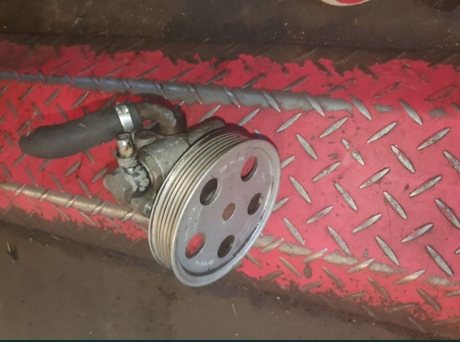 Ауді Насос гидроусилетеля ауди А6 а4 а 100 с4 в -4 гарантия