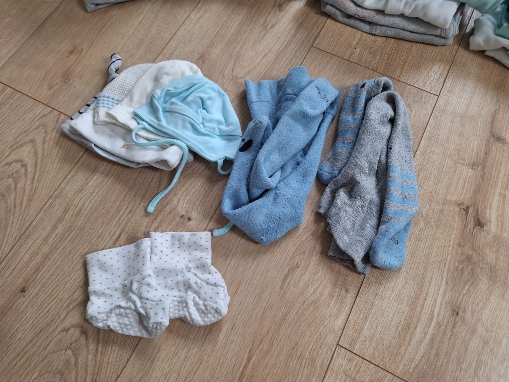Paka zestaw 56 ciuszków rozmiar 56-62 body pajace koszulki spodenki