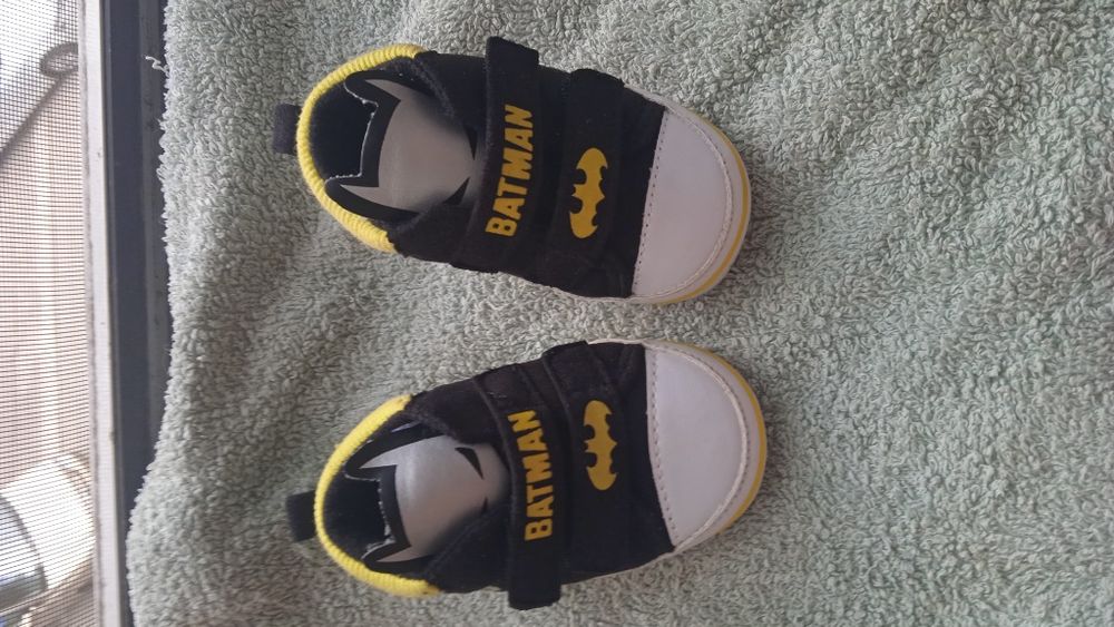 Детские кроссовочки