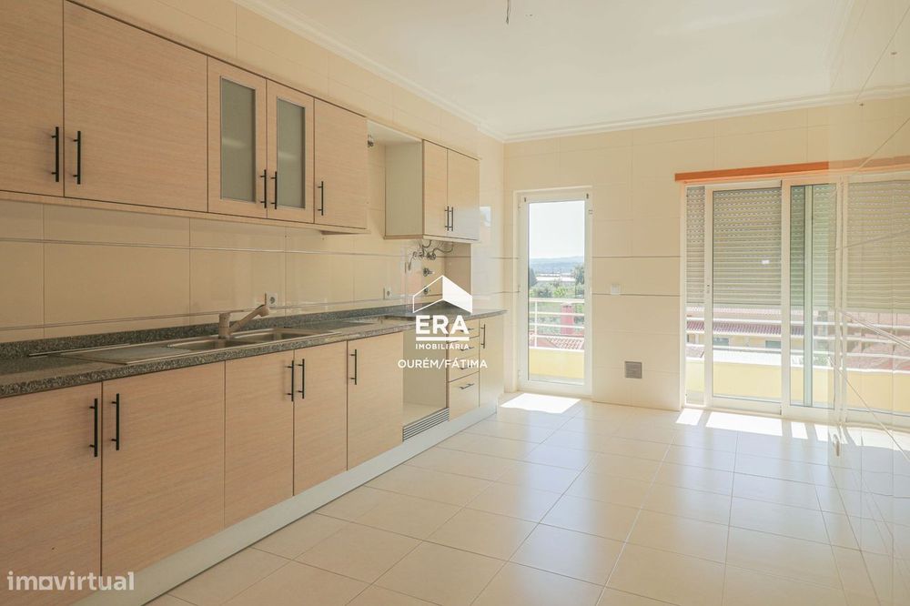 Apartamento T3 localizado no Vilar dos Prazeres