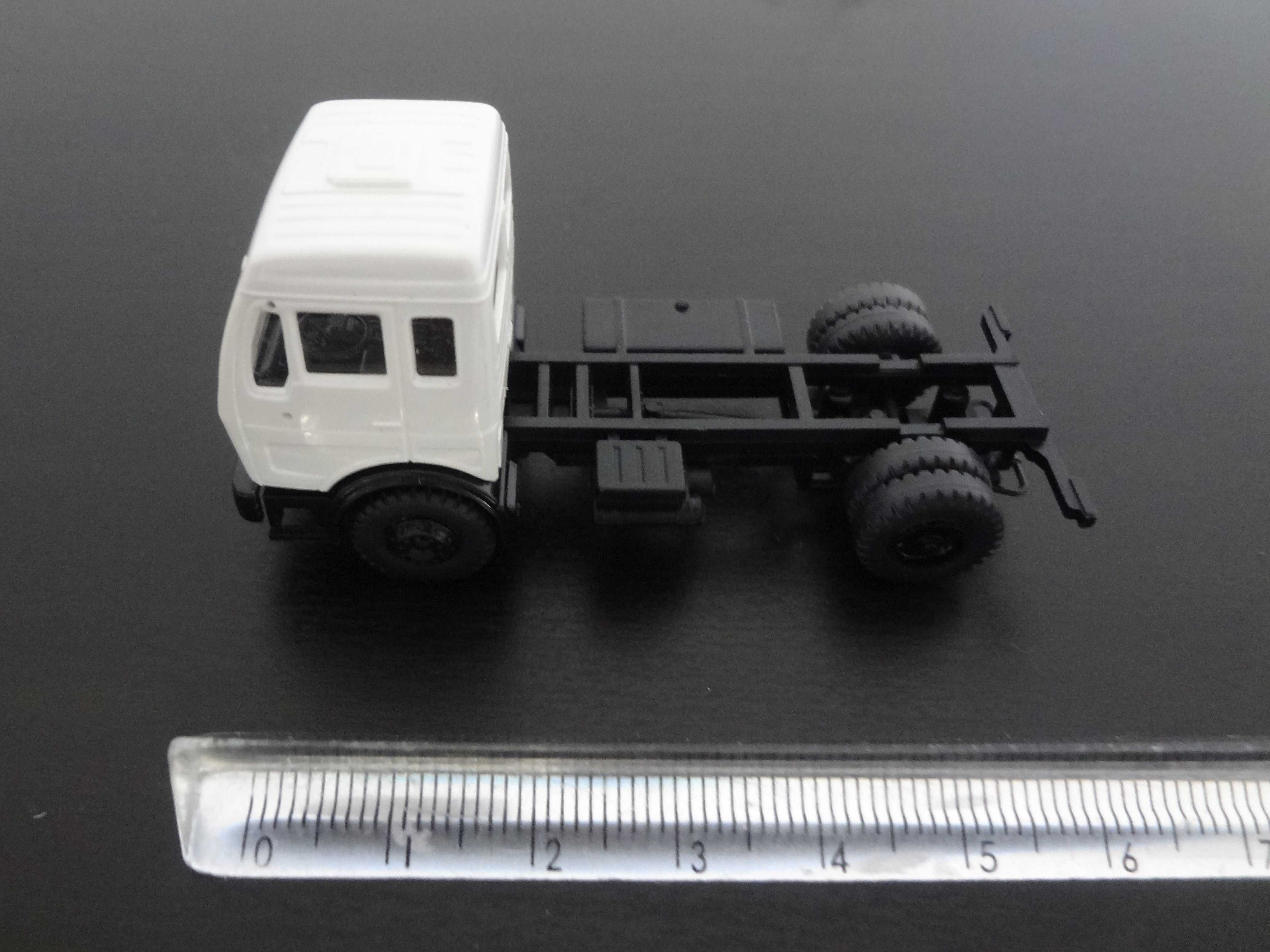 Model ciągnika siodłowego Mercedes Roskopf 1:87/H0