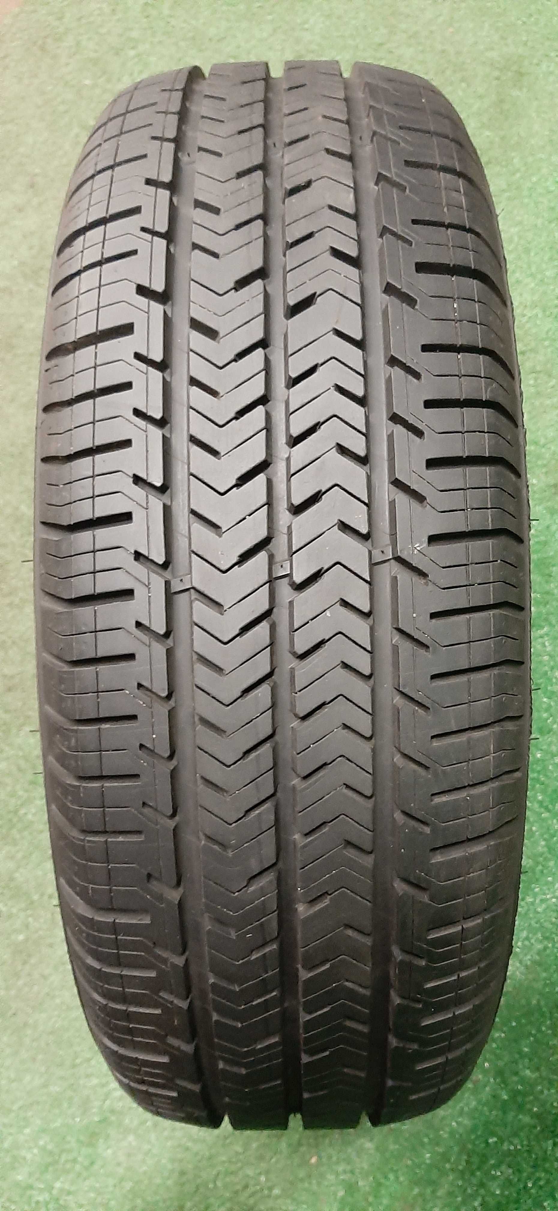 Opony Letnie 215/60/17C Michelin Agilis 2022r. / 8-9mm. / montaż