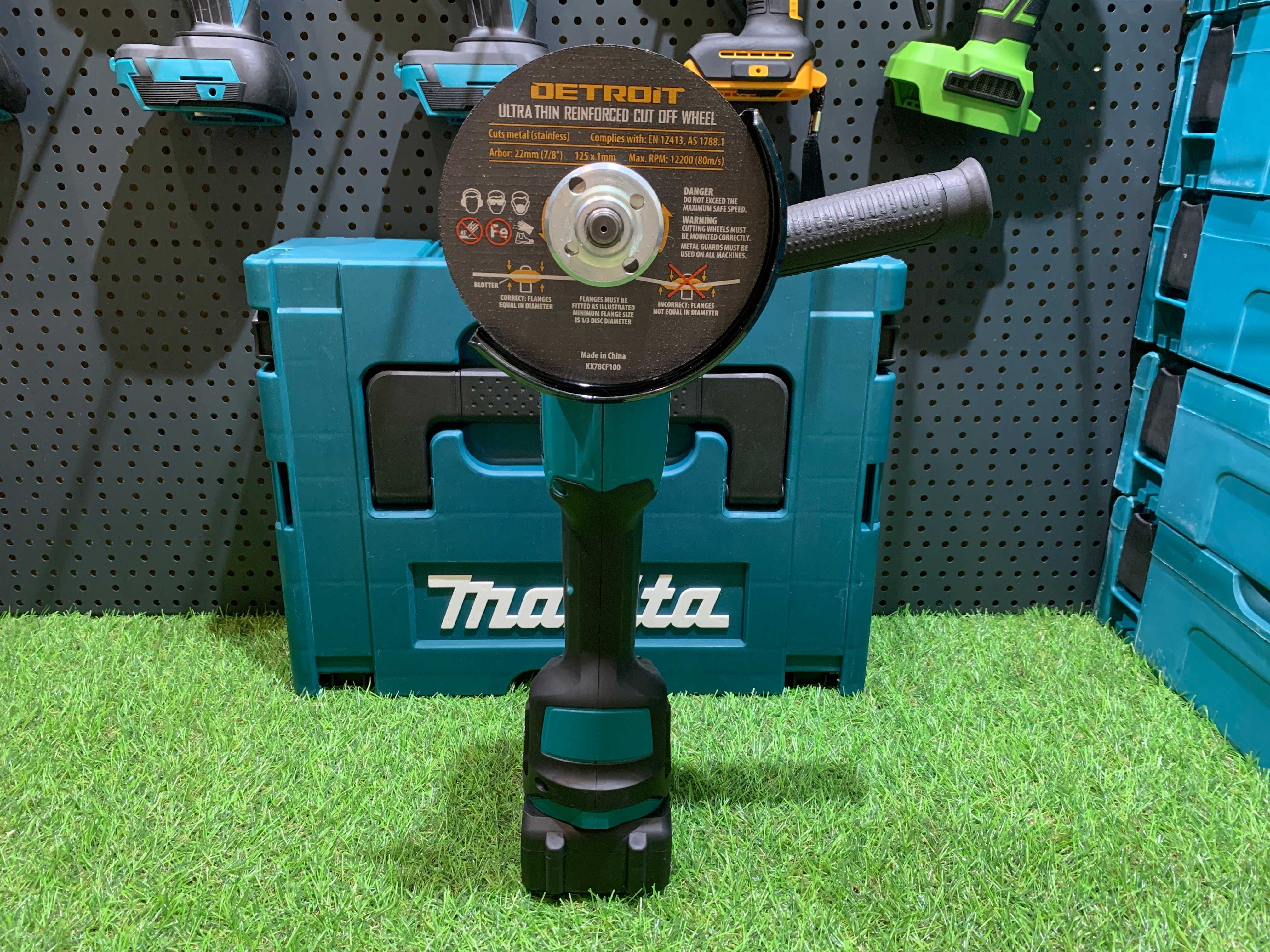 Акумуляторная Болгарка Makita DGA 504 36V8Ah Потужність 1200Вт