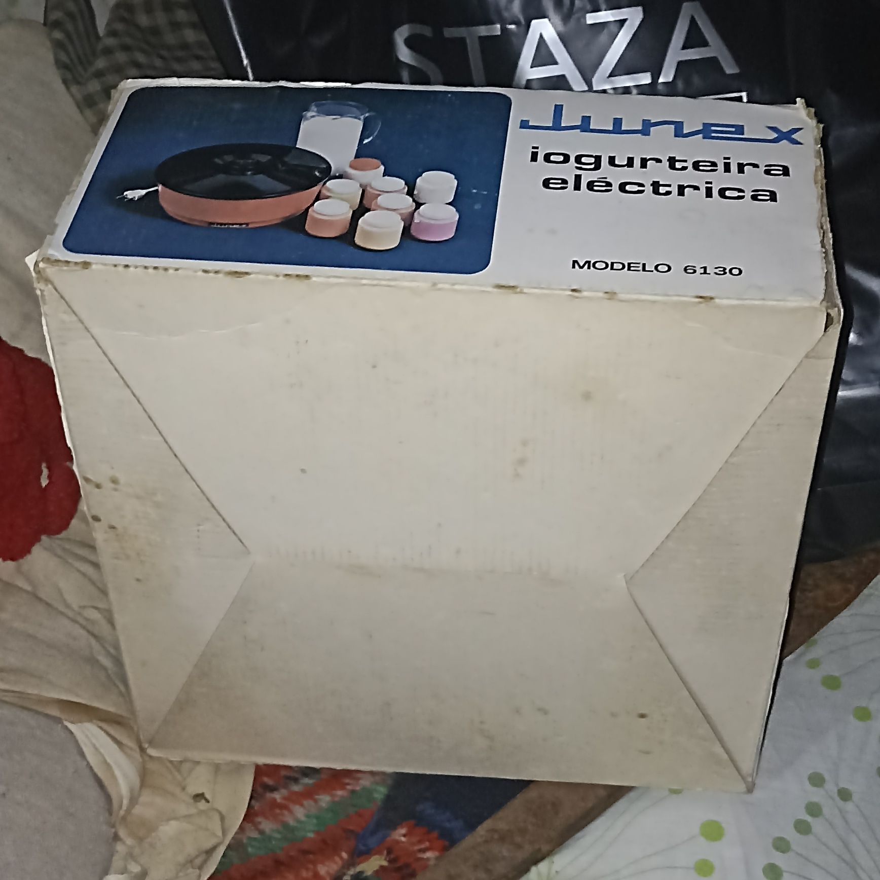Iogurteira da Junex nova em caixa