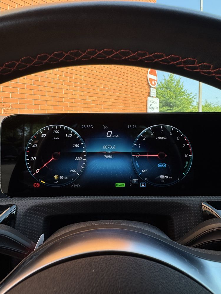 Mercedes Benz A250e AMG