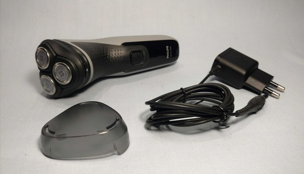 Бритва Philips Series 1000