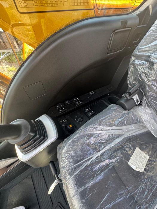 продам jcb 220 2021 года