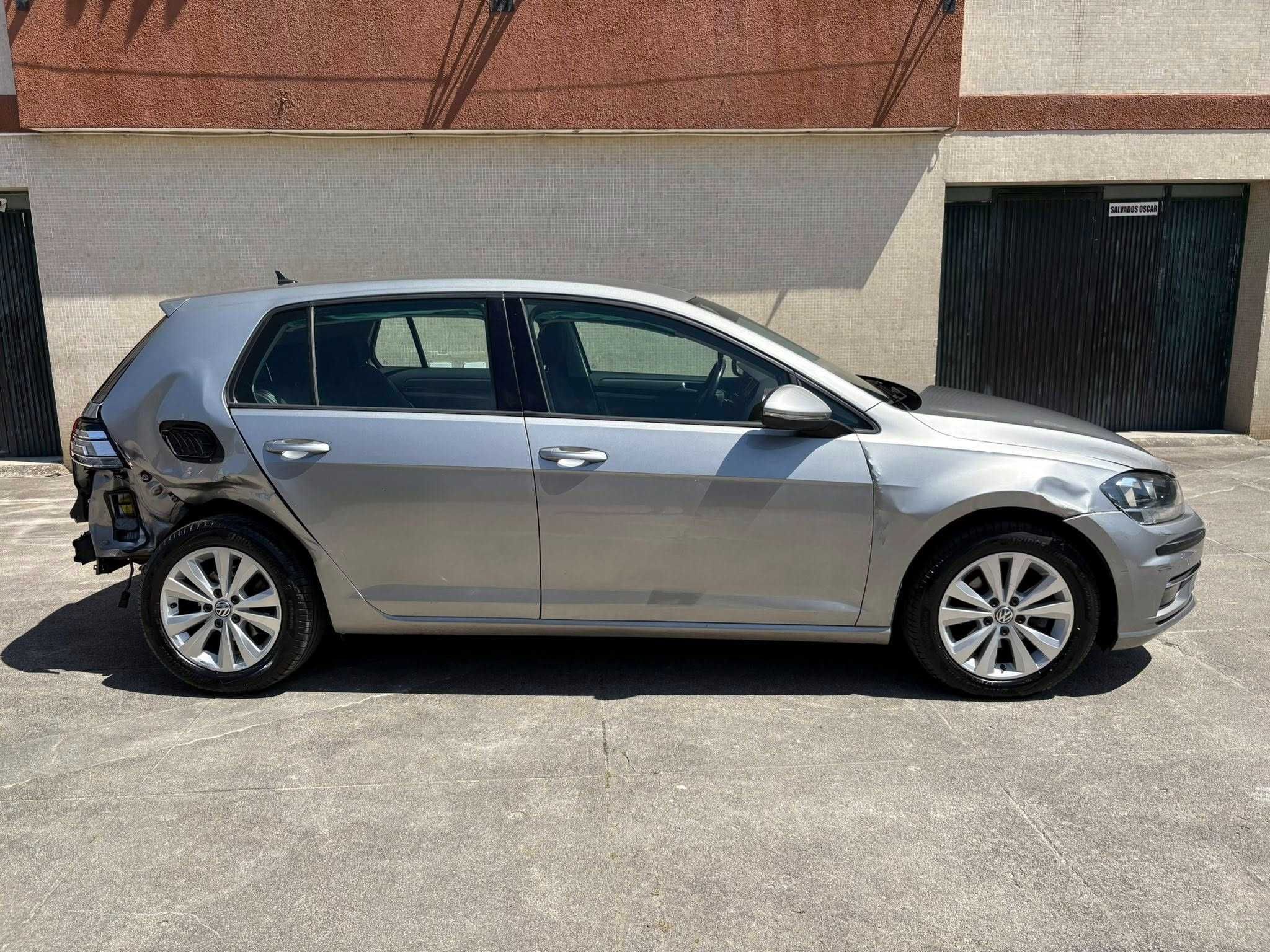 VW GOLF VII 1.0 TSI Confortline Gasolina