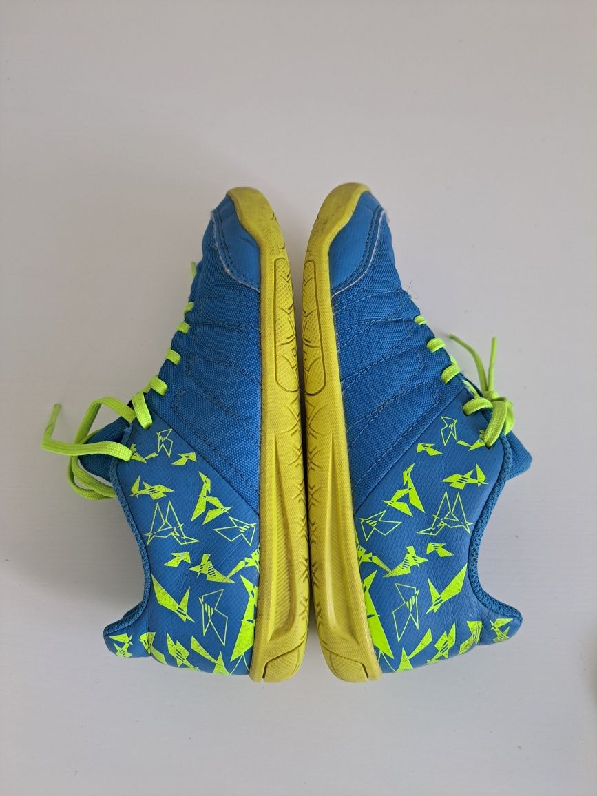 Buty chłopięce decathlon kipsta 33