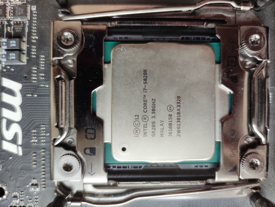 MSI X99A SLI Plus + Intel Core i7-5820K 3.3GHz/5GT/s/15MB