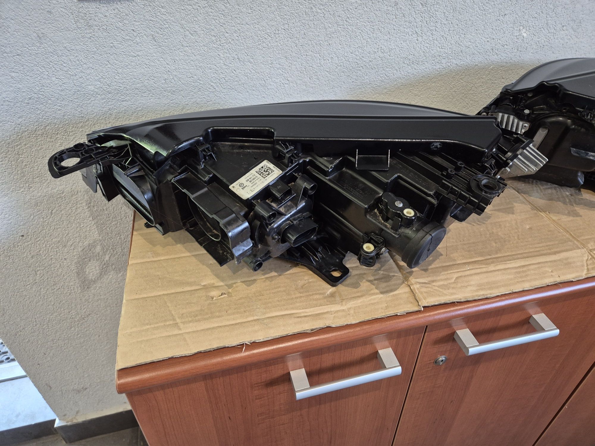 VW VOLKSWAGEN ARTEON LIft 19-2023 Lampa prawa REFLEKTOR Full led