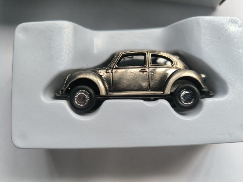 Isqueiro a gás alemão em forma de carro