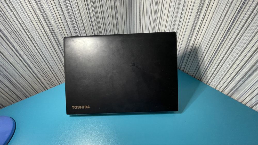 СРОЧНО!!! ПРОДАЖ/ОБМІНToshiba Dynabook X30 Core i5 8GB RAM 256GB SSD.