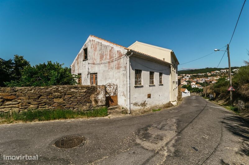 Moradia Rústica T1 / Covilhã, Casegas