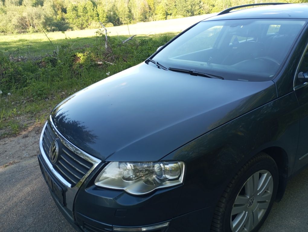 Maska pokrywa silnika VW Passat B6 LC5F