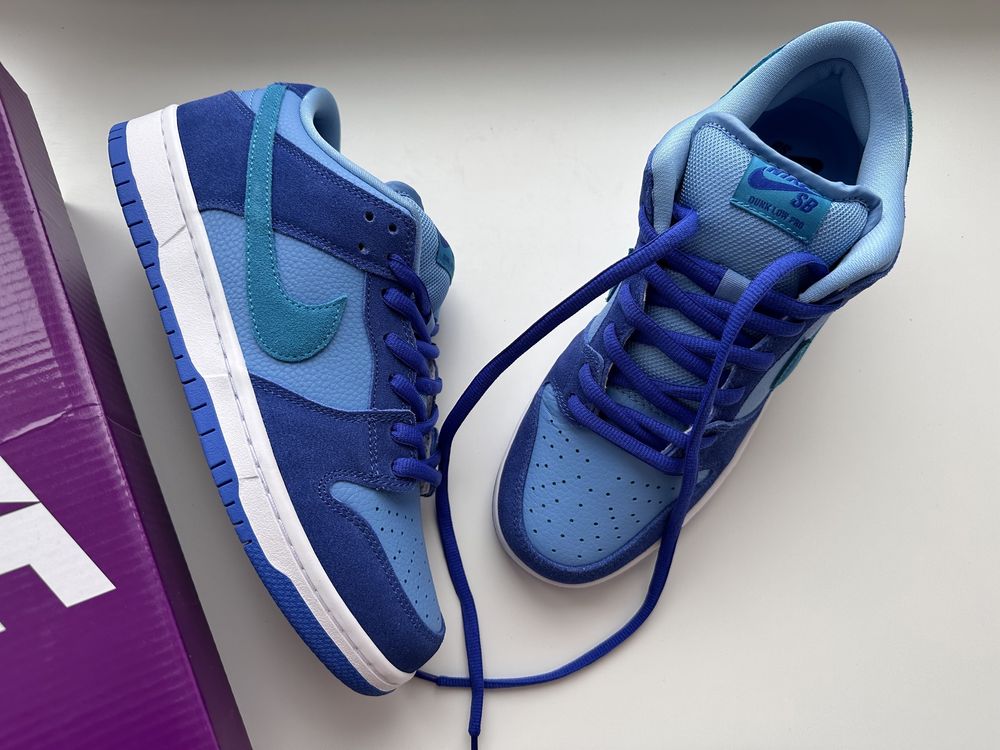 Кросівки Nike SB Dunk Low Blue Raspberry Fruity Pack DM0807-400