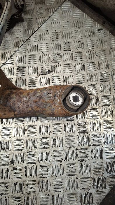 Belka Sanki Zawieszenia Tył Audi A4 B8 Avant