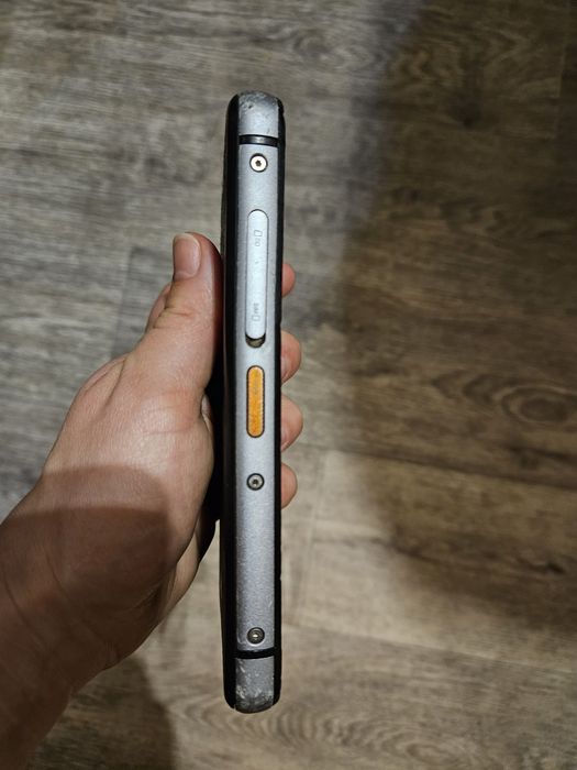 Телефон CAT S62 на запчастини