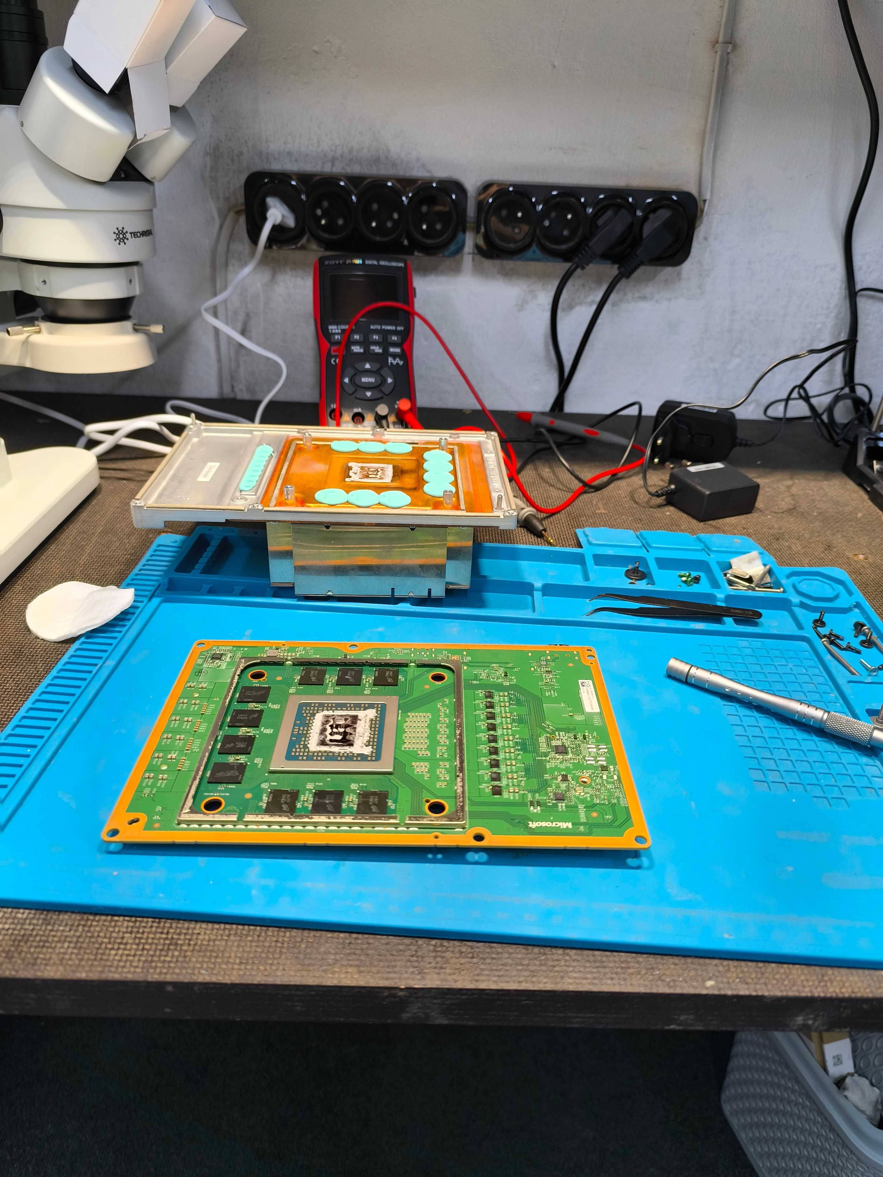 Serwis Naprawa padów, konsol, laptopów oraz innej elektroniki.