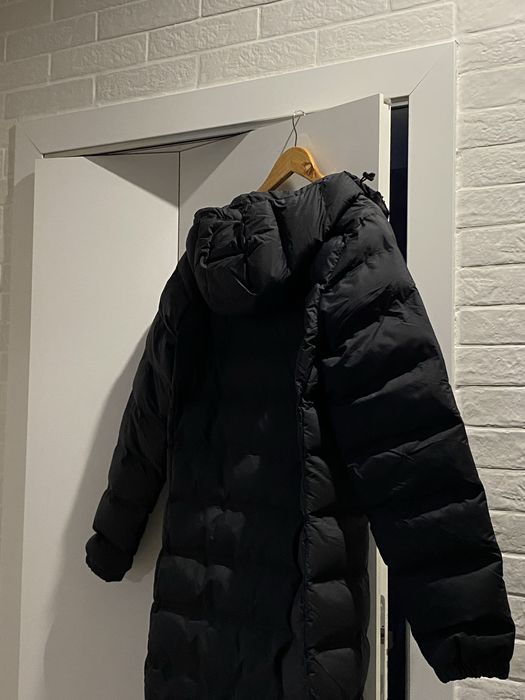 Пуховик жіночий