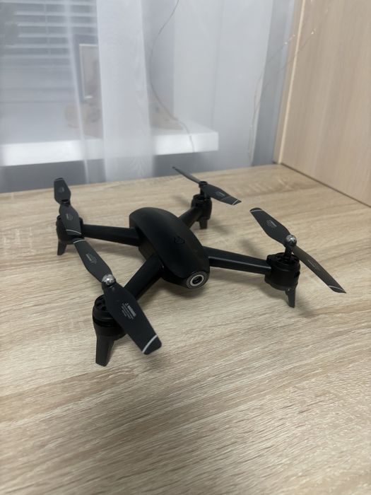Квадрокоптер Visuo SG-106 4К і HD камери FPV
