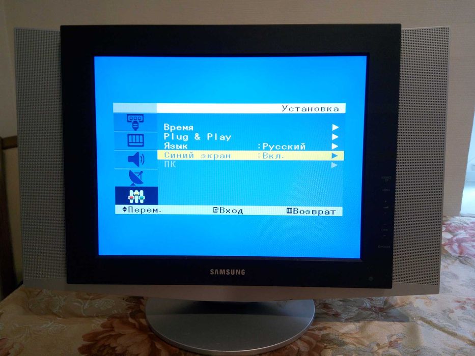 ЖК Телевизор Samsung 15"