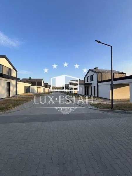 Продажа дома в закрытом КП "InWhite family park"