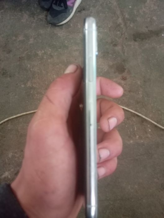 Продам Айфон 10 x