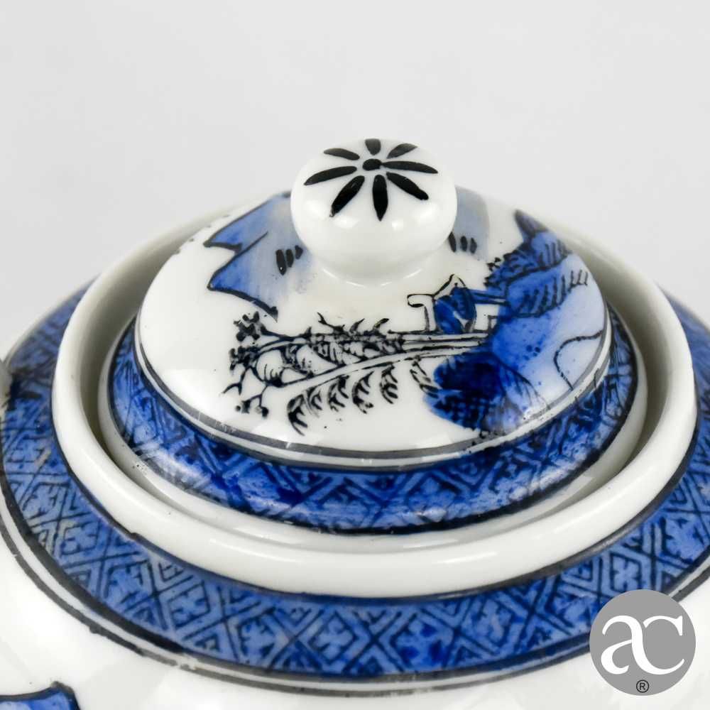 Leiteira e Açucareiro porcelana da China, decoração Cantão, circa 1970