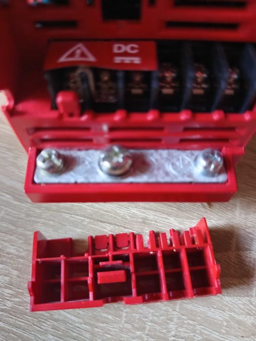 Частотний Перетворювач TOSHIBA