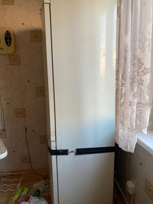 Холодильник рабочий