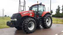 Case IH Magnum 315 New Holland T8