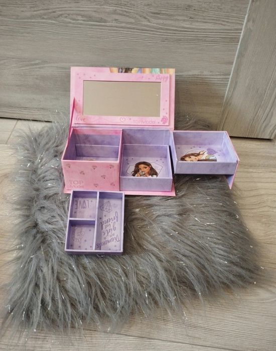 Szkatułka na biżuterię Nowa fajny prezent