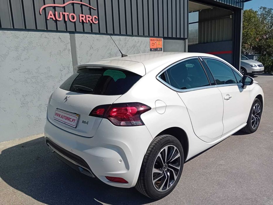 DS4 1.6 Bluehdi c/auto ( pequeno sinistro)