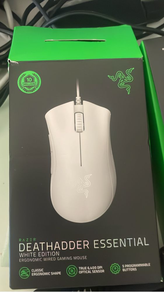 Razer essential ( novo)