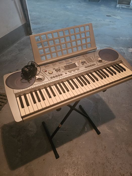 Piano portátil YAMAHA