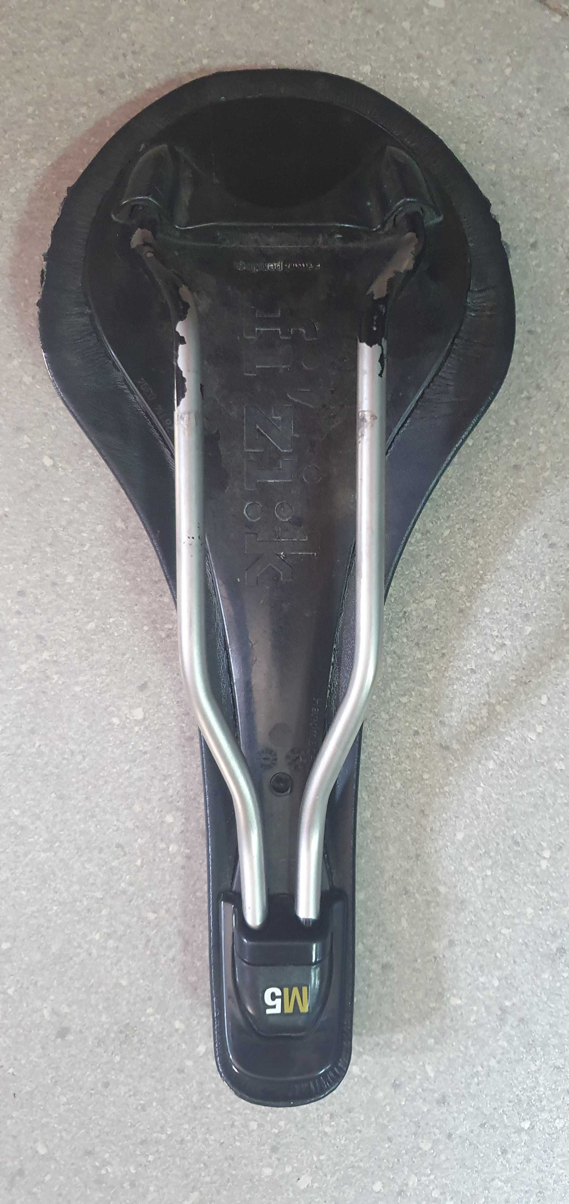 Siodełko Fizik Tundra M5