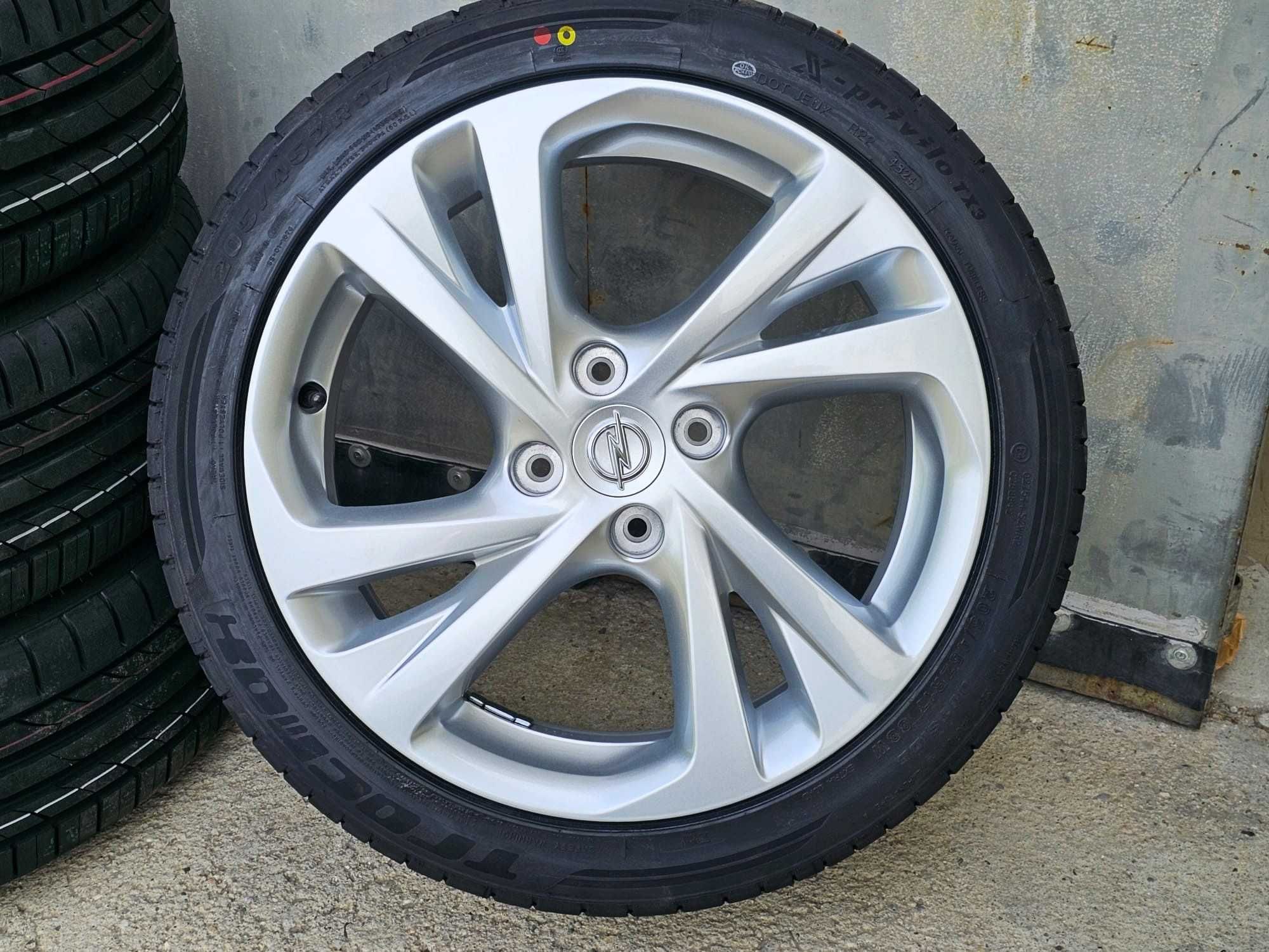 Koła letnie Opel Corsa F (2019-25) 17" 205/45R17 4x108 ET38 65,1 NOWE