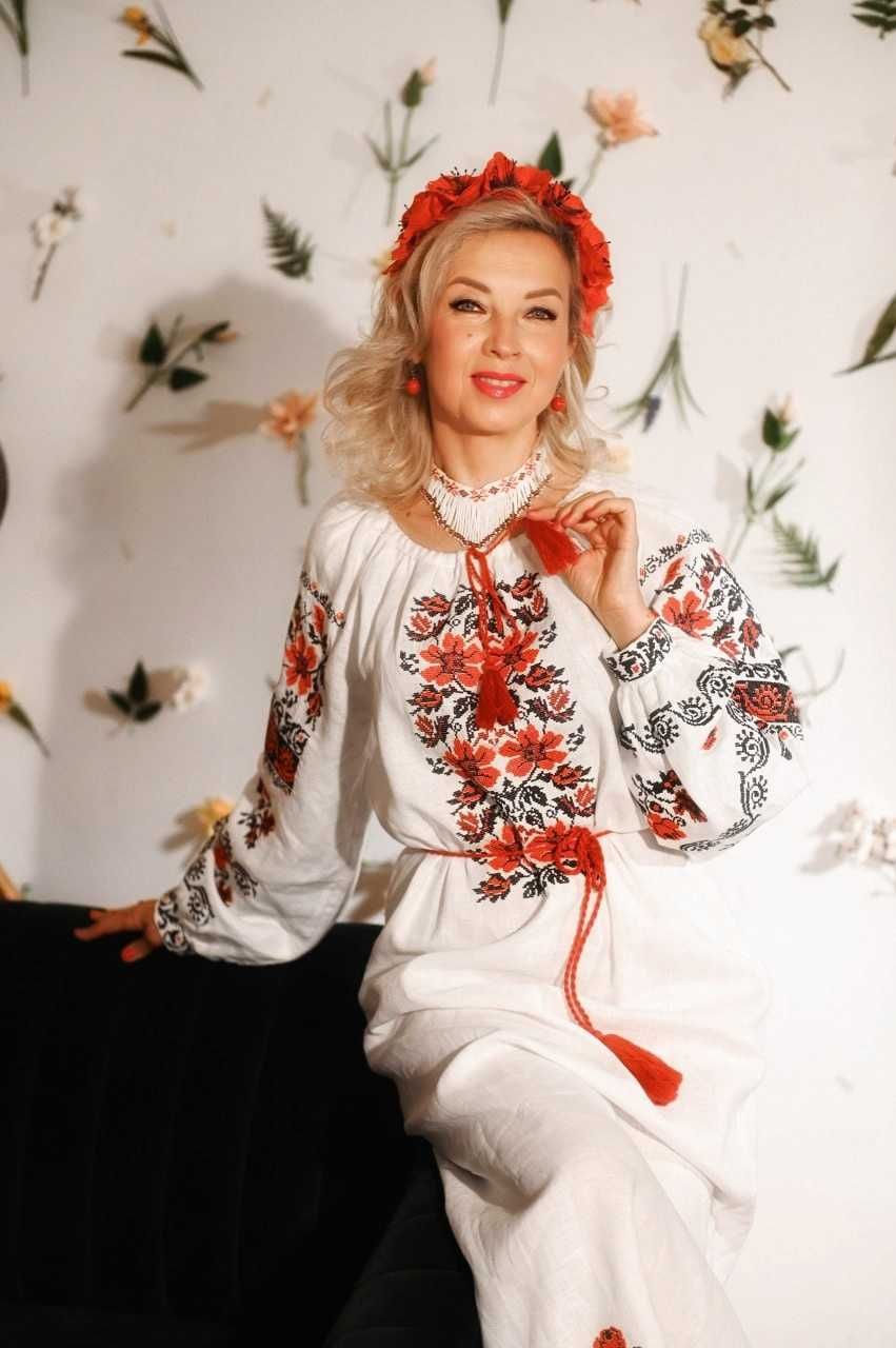 Вишиванка-сукня, чистий льон,  красно чорна вишивка, якість преміум