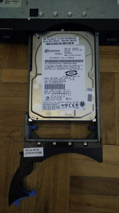 Servidor Rack IBM xSeries 335