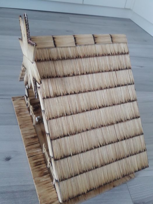 Szopka bożonarodzeniowa wyk.z ok 2700 zapałek