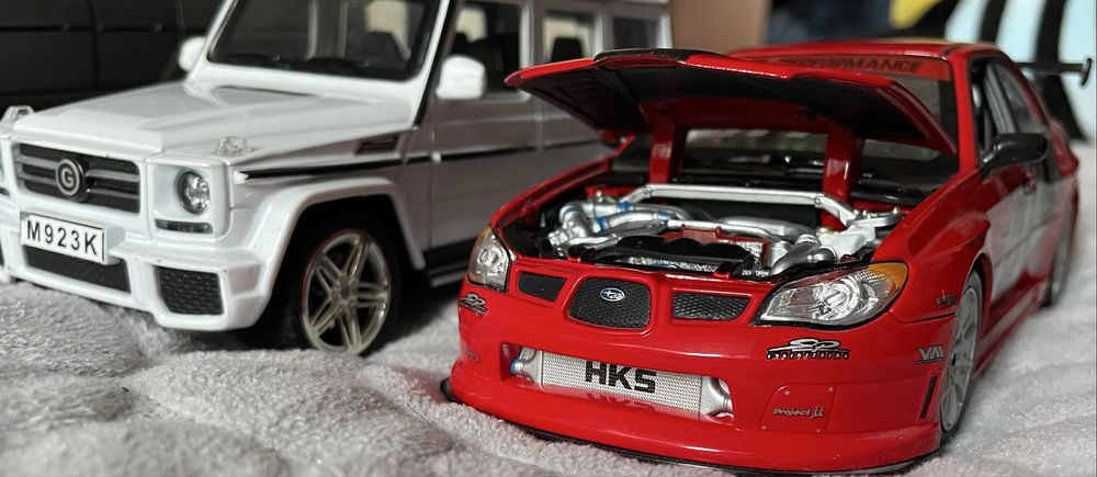 Продам металеві машини розмір 1:24